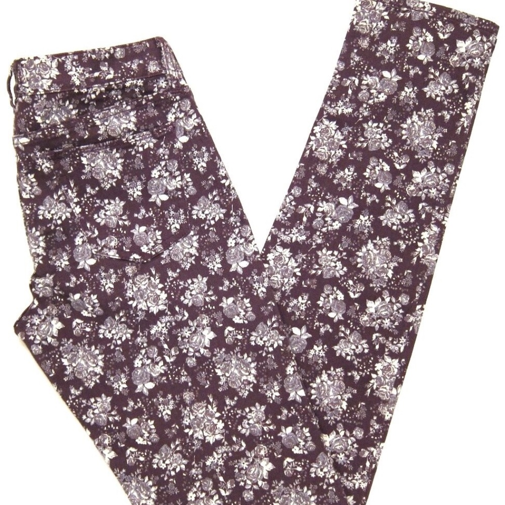 NWT UNIQLO Floral Print Skinny Fit Tapered Jeans in Wine Purple sz 25